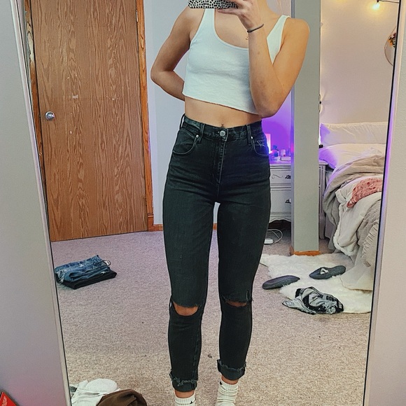 Garage High Rise Skinny Jean - Picture 2 of 4